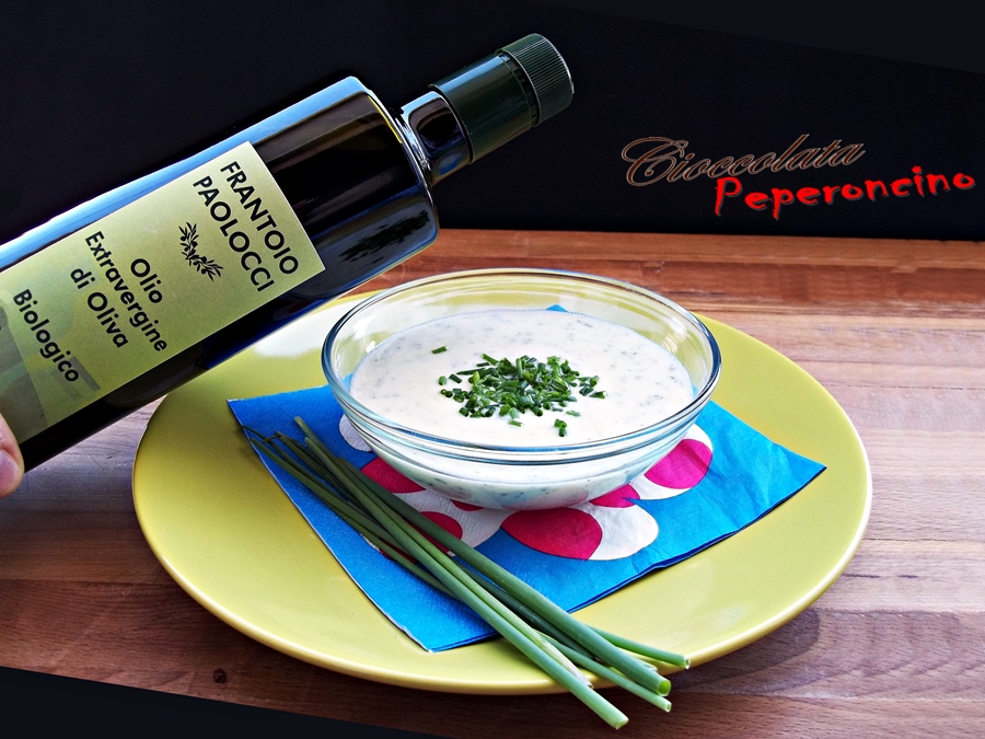Una salsa fresca, perfetta per insaporire le tue insalate!